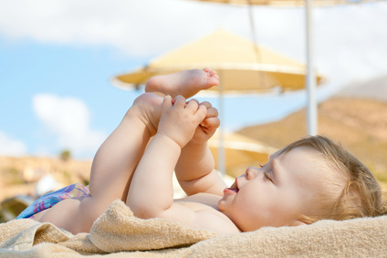 Protection solaire : les précautions à prendre pour bébé