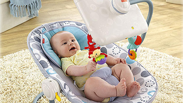 Quand les Ipads s’intègrent aux transats des bébés.